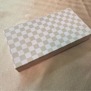 SEINT IIID PALETTE 27